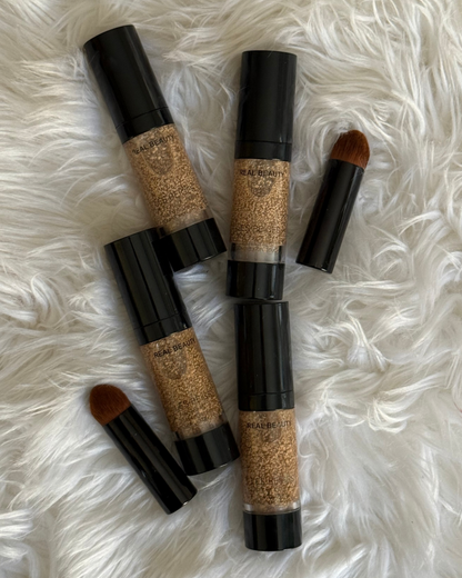 كريم اساس مع فرشاه من ريل بيوتي عدة درجات